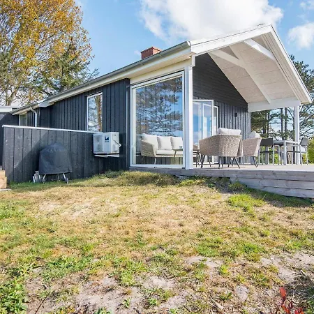 5 Person In R M Holiday home *